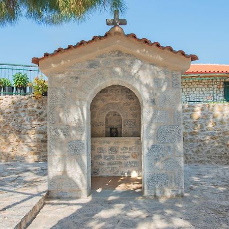 Vetilios Lithos Boutique Hotel Néon Oítilon 외부 사진