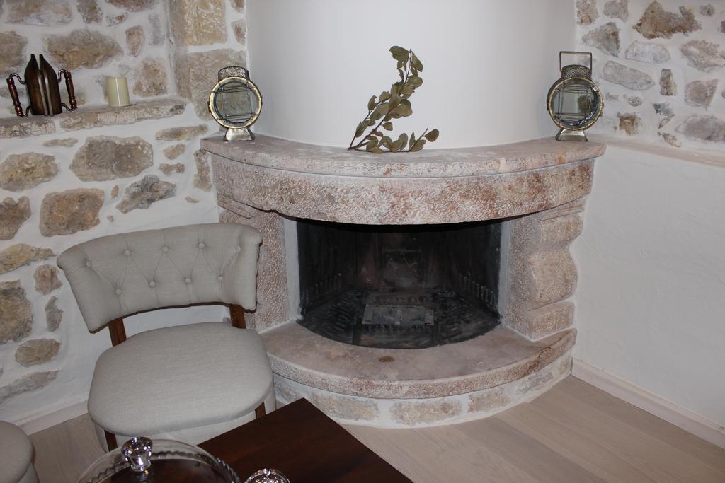 Vetilios Lithos Boutique Hotel Néon Oítilon 외부 사진