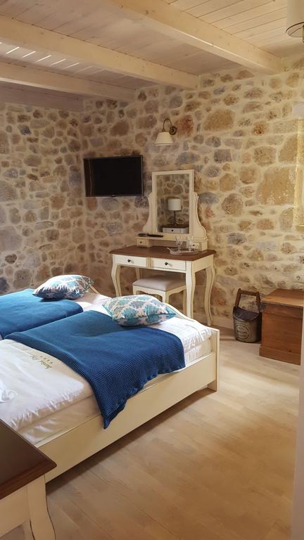 Vetilios Lithos Boutique Hotel Néon Oítilon 외부 사진